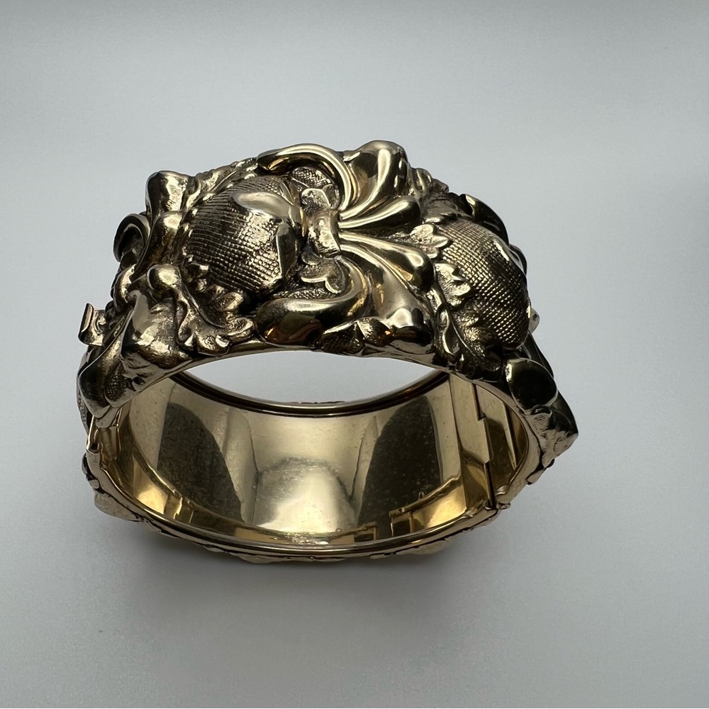 Good Pre owned condition , ornate  vintage bangle clasp bracelet